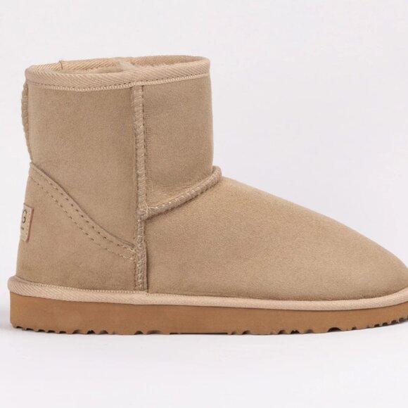 Ugg Since 1974 - Picture 1 of 1